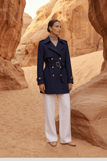 B61 trench officier déperlant bleu marine en coton pour femme par Coulange 1918 — confection artisanale française — détail